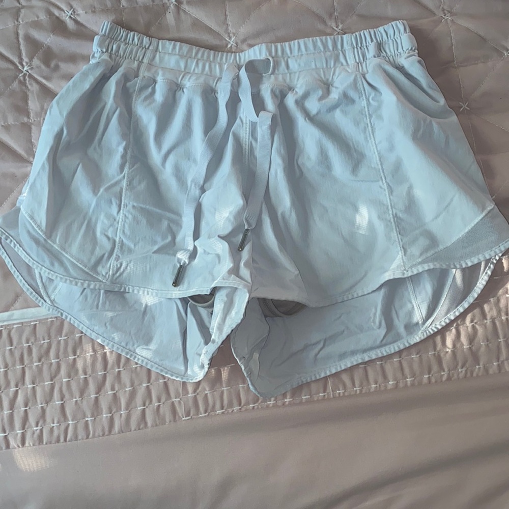 Lululemon hotty hot shorts 4”